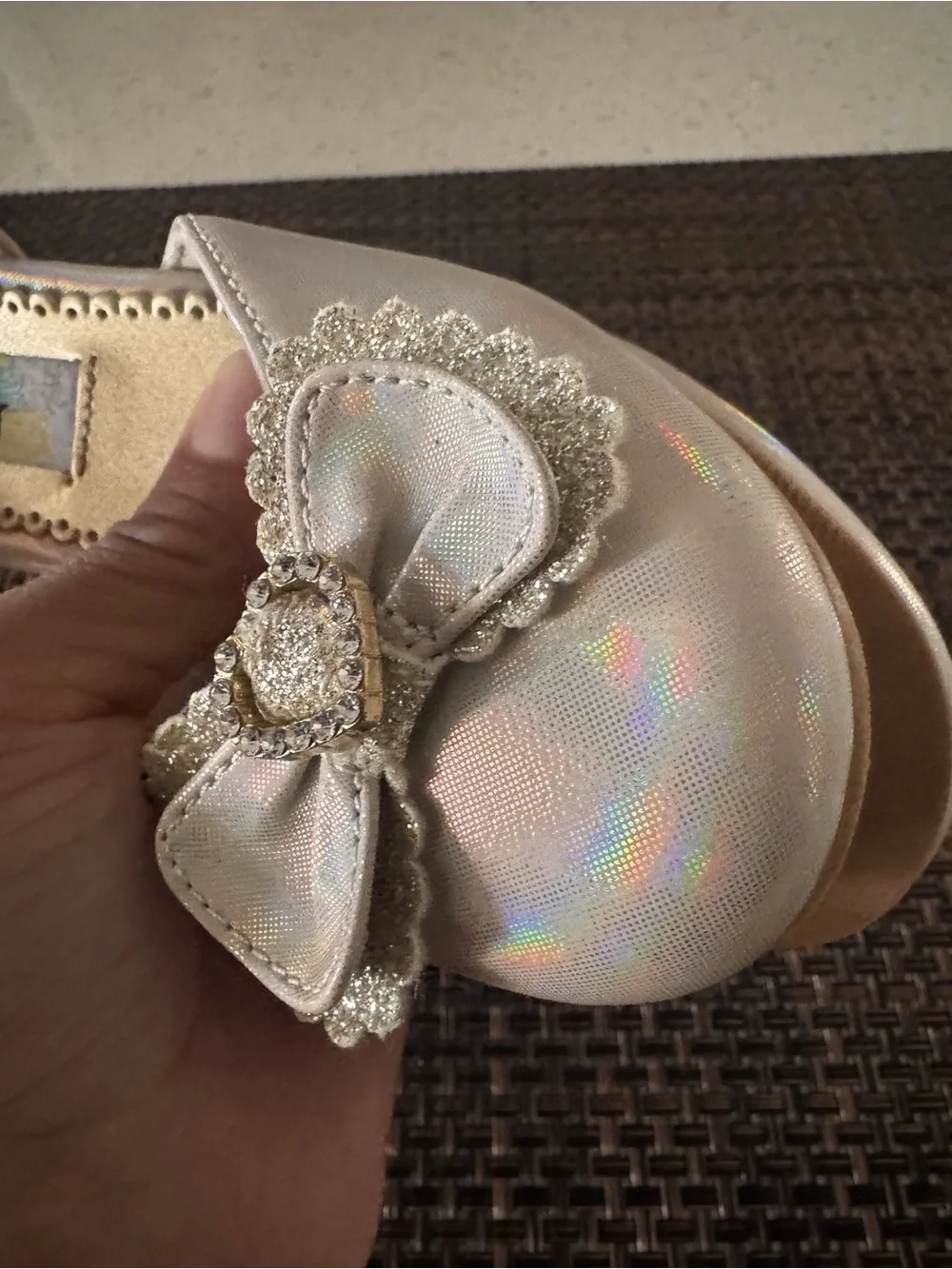 Rachels Shoes Girls Pearl Iridescent Bow Dress Shoes
